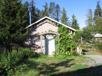 Goodnaturefarms Blueberry Fields Bed And Breakfast B&B Vancouver Island ...